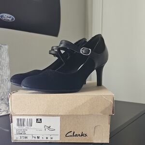 Clarks Women's Dancer Reece Black Strappy Leather Suede Heels 7.5